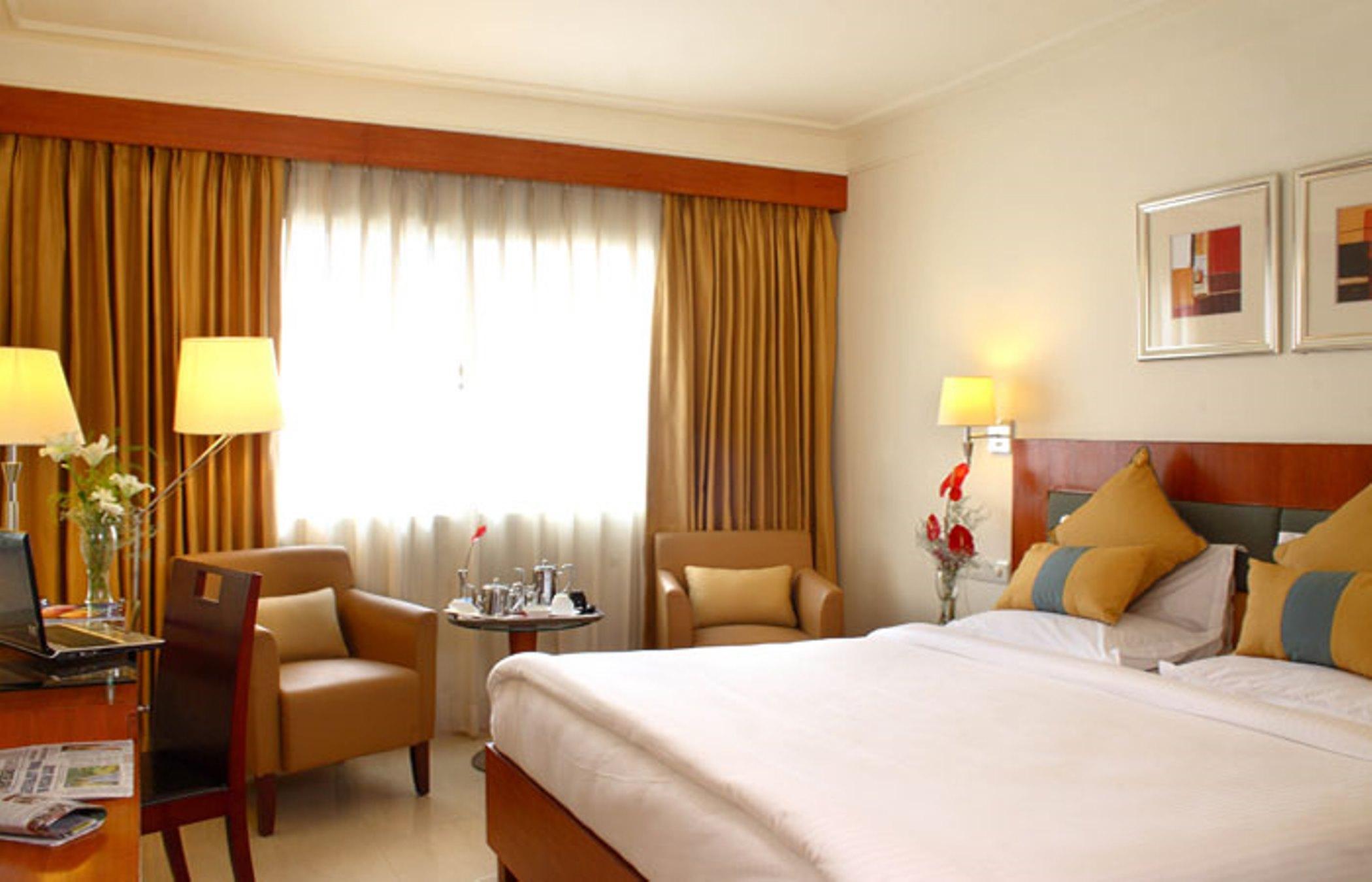 Hotel Hampshire Plaza Hyderabad Esterno foto