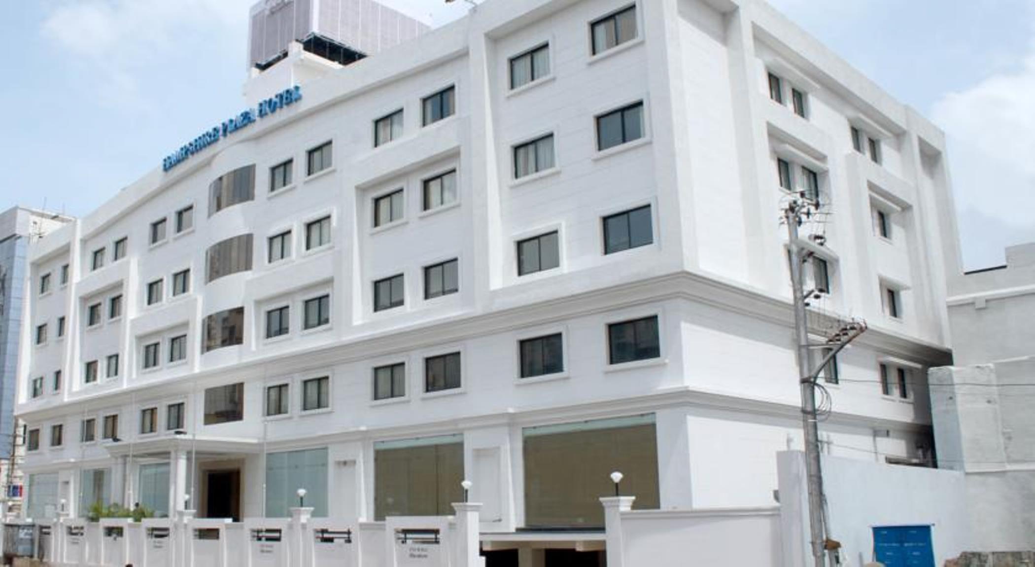 Hotel Hampshire Plaza Hyderabad Esterno foto
