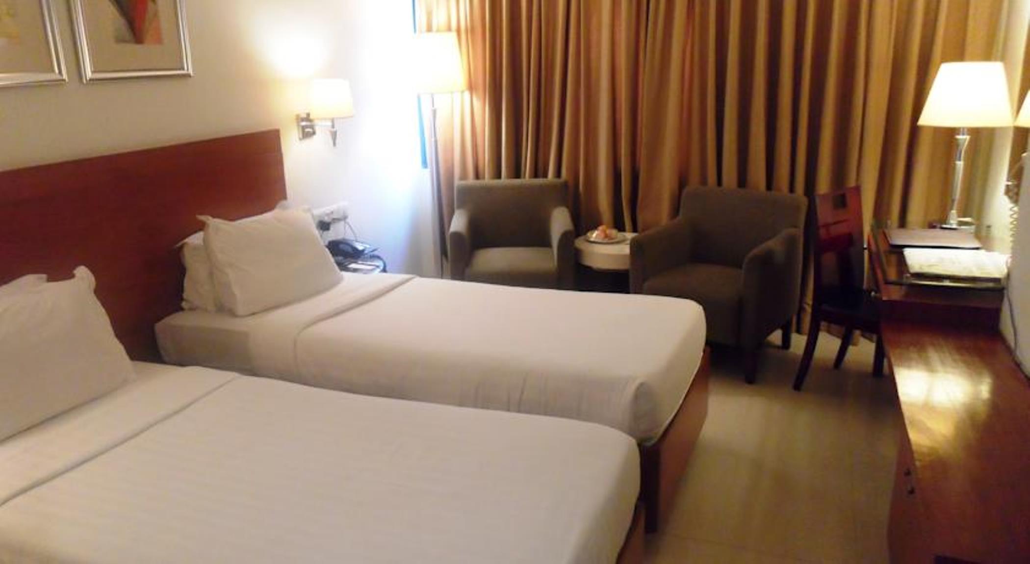 Hotel Hampshire Plaza Hyderabad Esterno foto