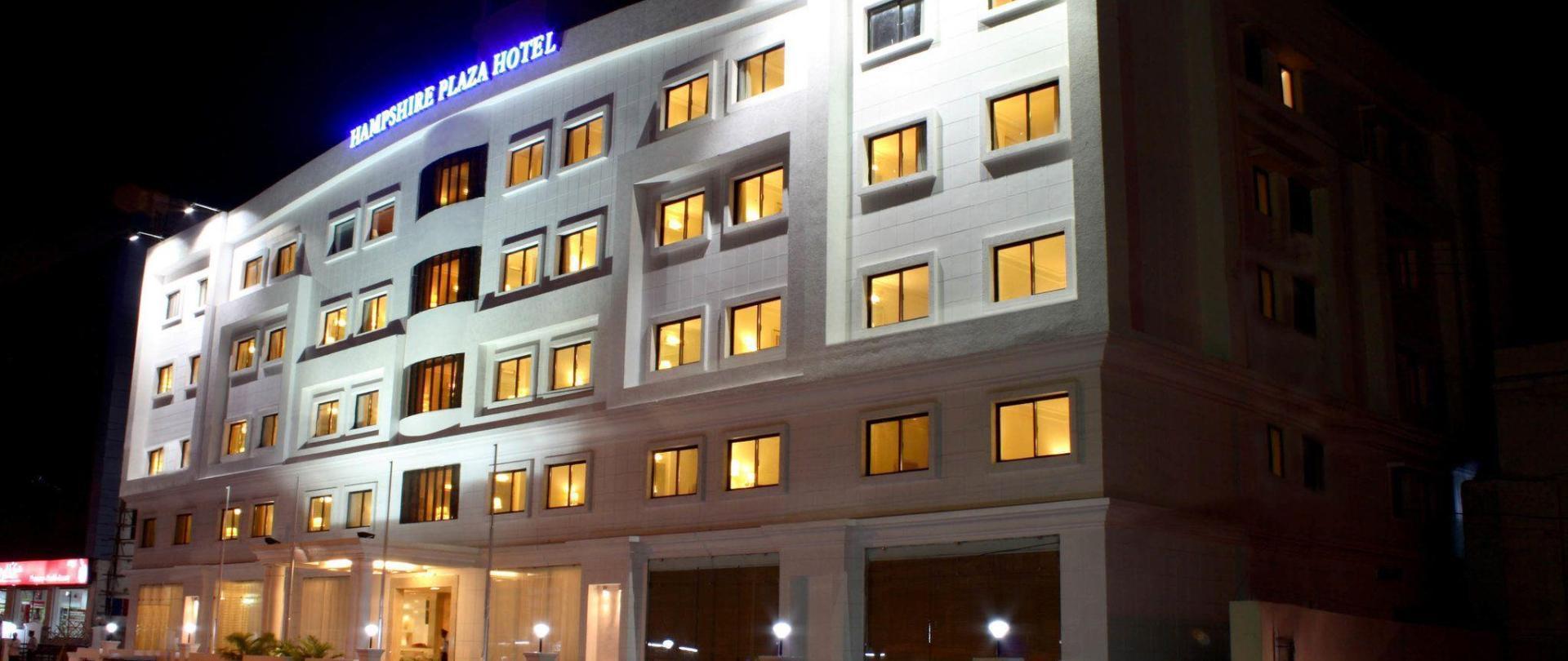 Hotel Hampshire Plaza Hyderabad Esterno foto