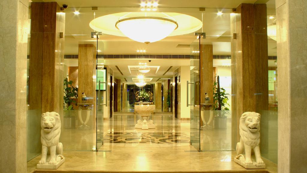 Hotel Hampshire Plaza Hyderabad Esterno foto
