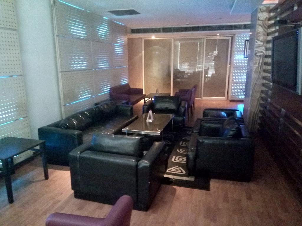 Hotel Hampshire Plaza Hyderabad Esterno foto