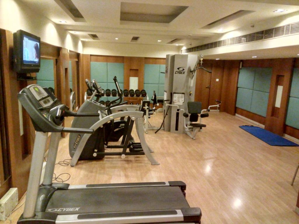 Hotel Hampshire Plaza Hyderabad Esterno foto