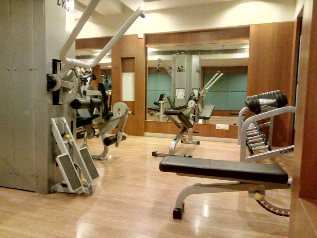Hotel Hampshire Plaza Hyderabad Esterno foto