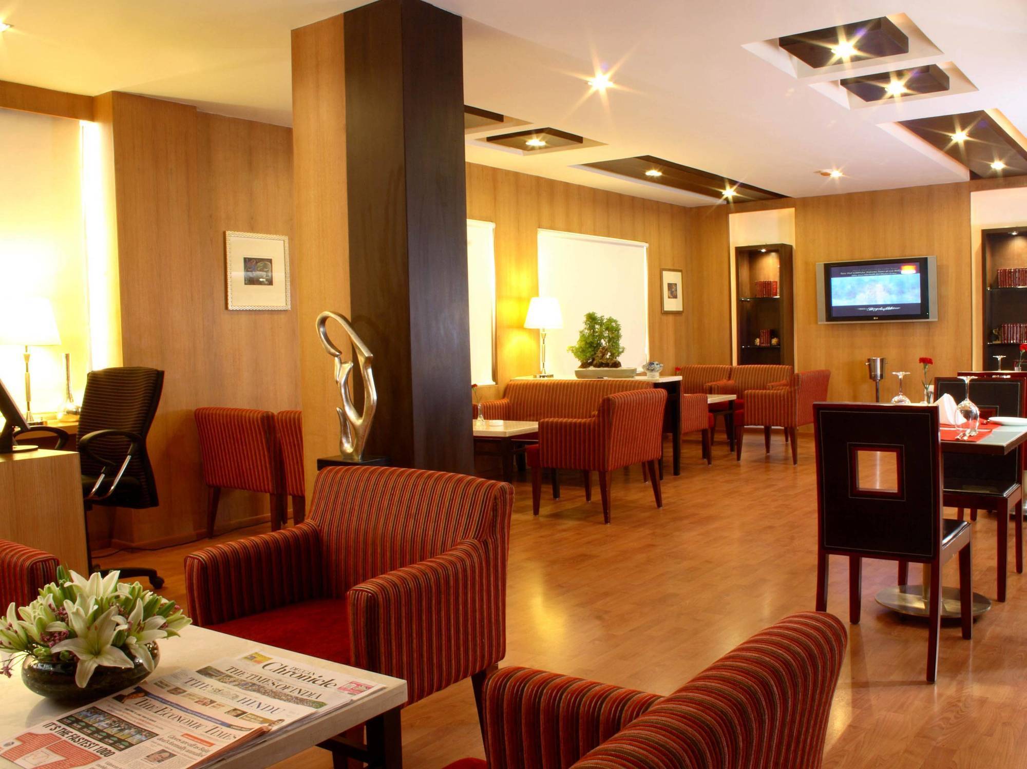 Hotel Hampshire Plaza Hyderabad Esterno foto
